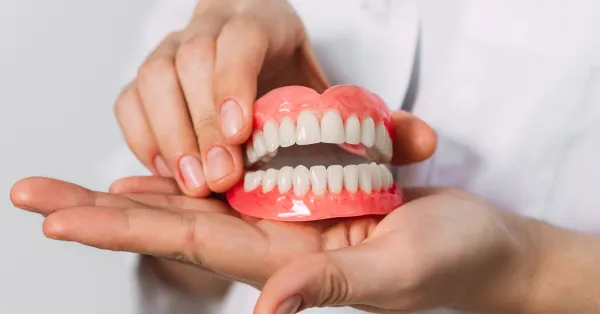 Understanding the Pros and Cons of Dentures in Palm Springs