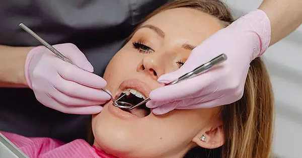 Difference B/W Deep & Regular Dental Cleaning Difference B/W Deep & Regular Dental Cleaning